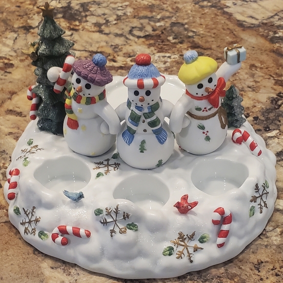 Partylite Snowbell Tealight & Pillar Candle Holder - Picture 2 of 3